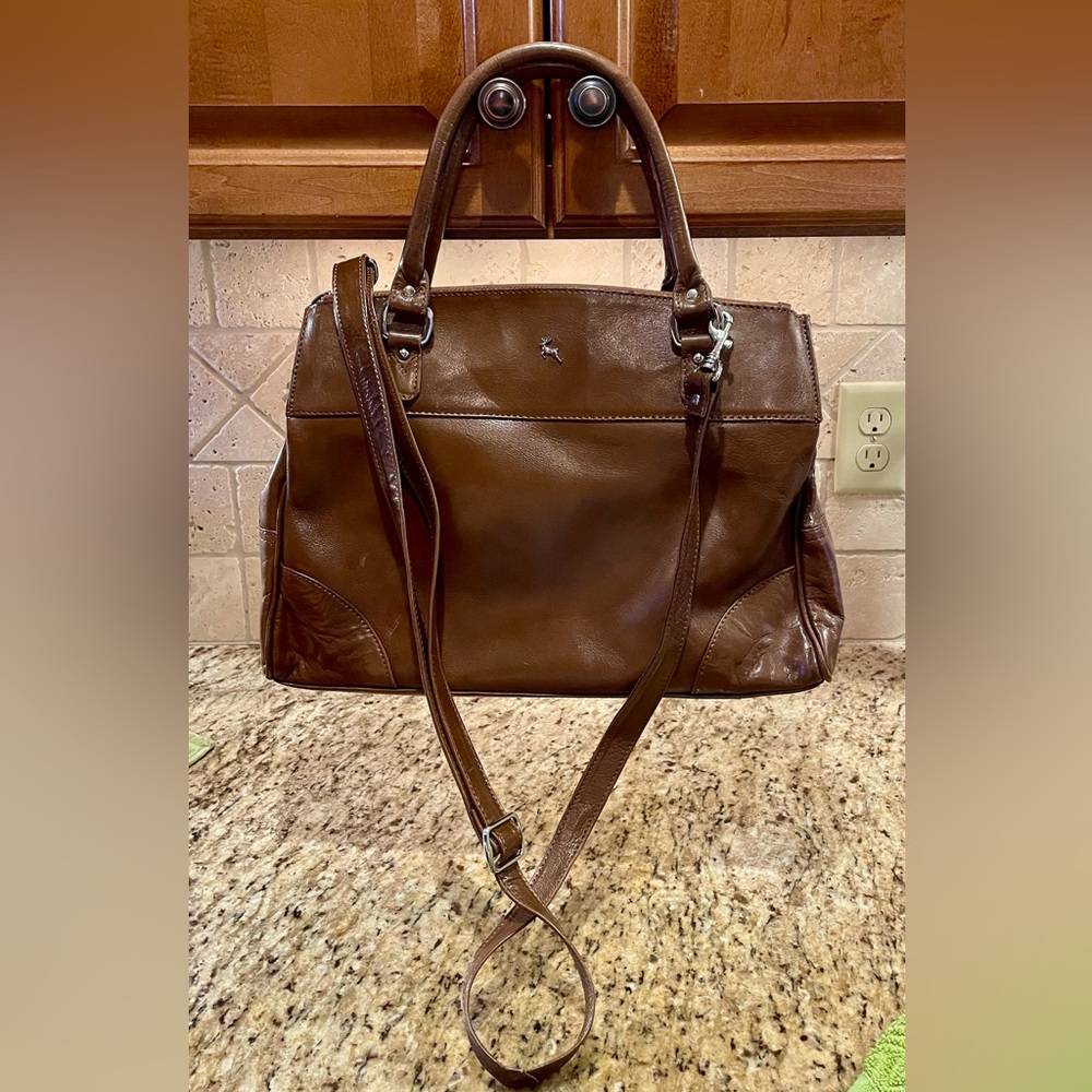 Beautiful Ashwood leather Dark brown tote with adjustable crossbody strap